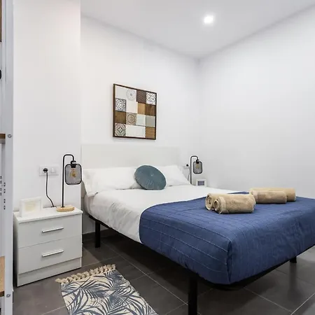 Sur Palmeras 487 פואנגירולה